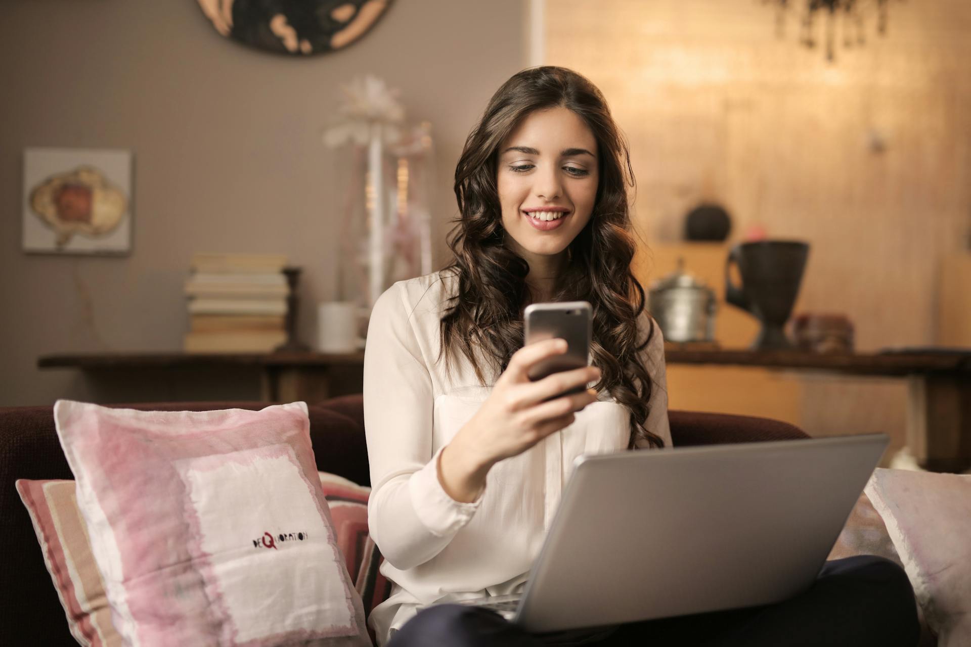 Read more about the article Why Do Some Companies Offer 100%+ Cashback? (And Yes, It’s Legit)